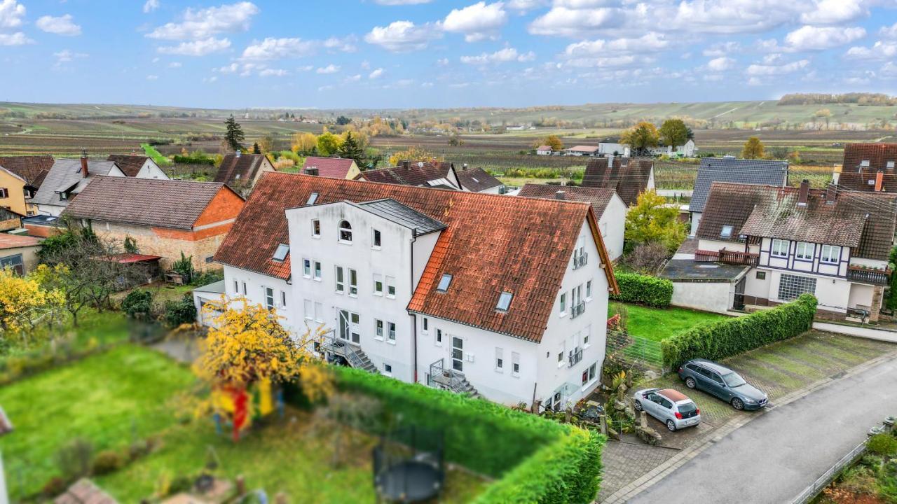 Ferienwohnung Winetime - Fuer 3 - Naehe Madenburg - Burg Landeck Eschbach  Exterior foto